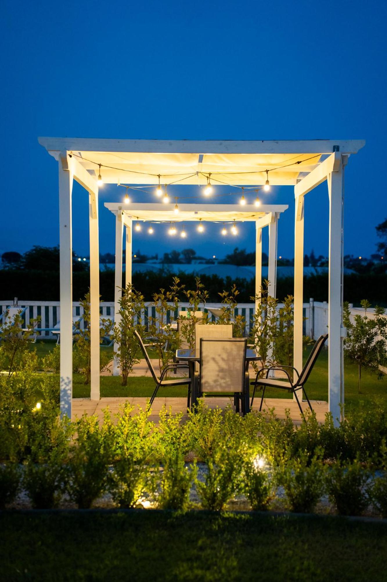 Villa Zefiro Suites & Events Батипалия Екстериор снимка